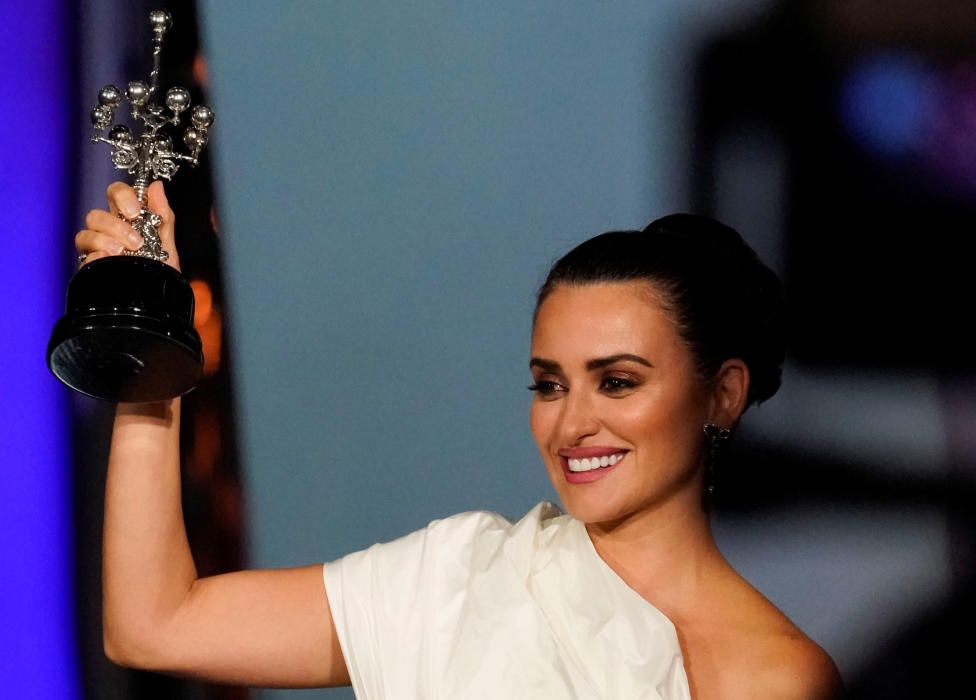 Penélope Cruz recibe el Premio Donostia