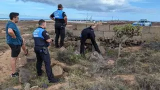 El heróico rescate de un perro del interior de un aljibe en Lanzarote