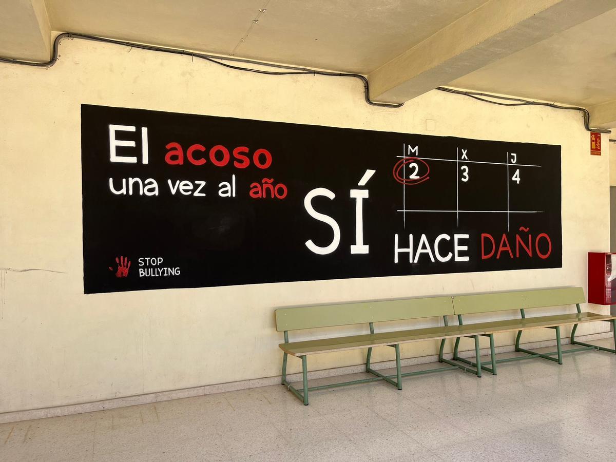 Frase premiada en ediciones anteriores, en el IES Miguel Espinosa.