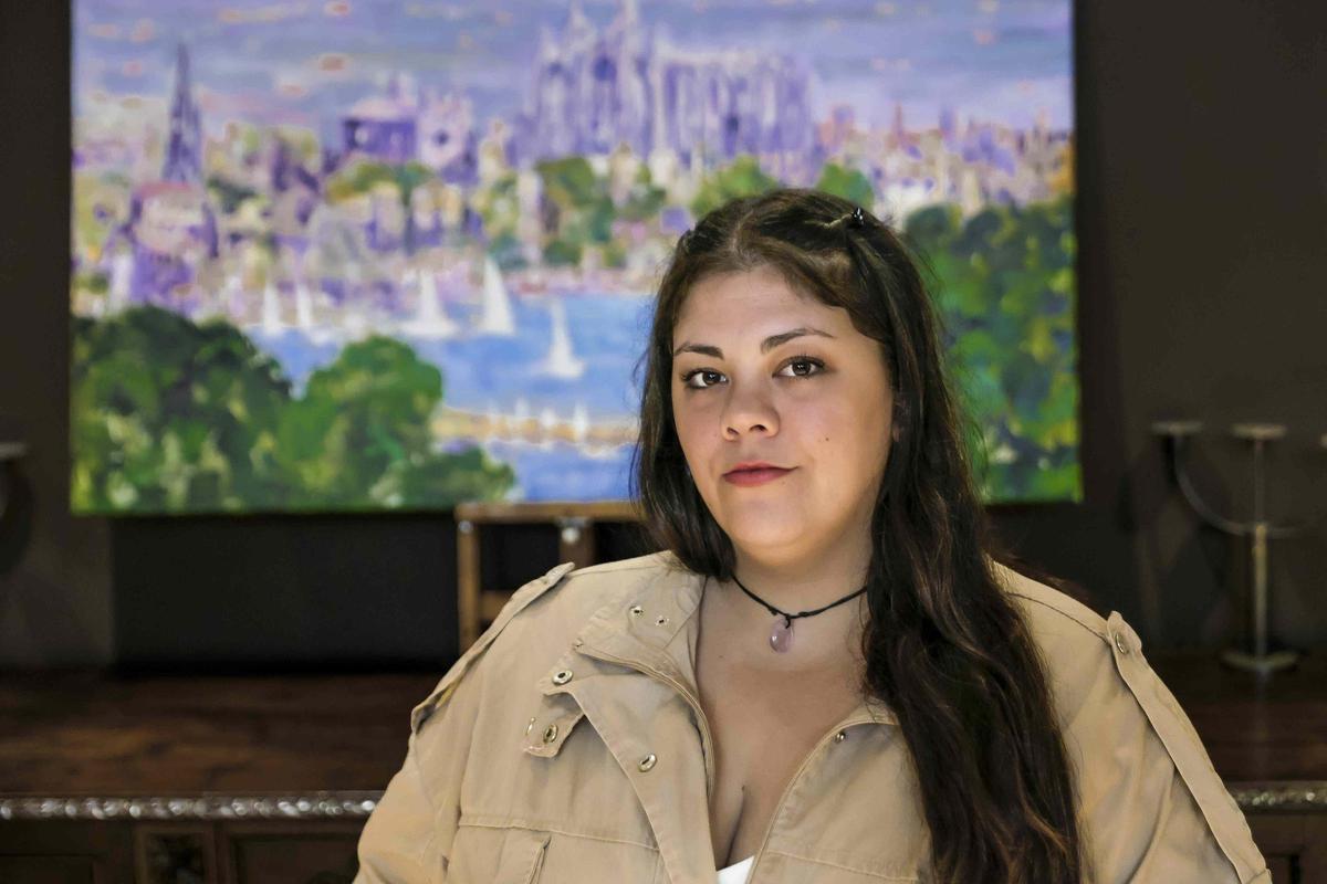 Nerea Royo, madre de una niña de 7 años, busca una sitio para vivir para ambas a un precio asequible