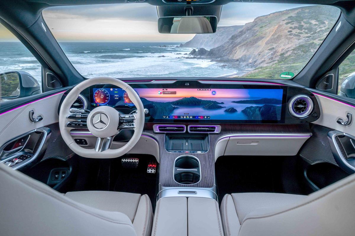 Mercedes Benz, EQ teknolojisini bünyesine katarak GLC'ye farklı bir dokunuş kattı