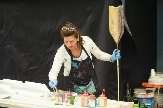 El escenario del Carnaval calienta motores en el parque Santa Catalina