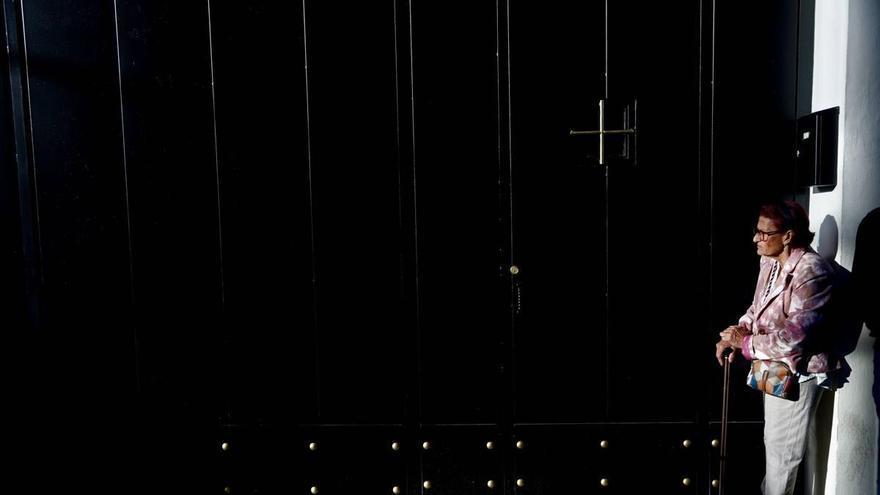 Así ha sido el Viernes Santo en Málaga 2026: los capirotes