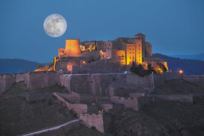 Parador de Cardona, paradores