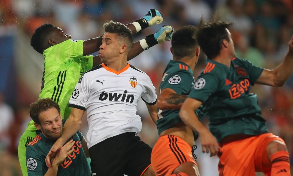 Valencia CF - Ajax: Las mejores fotos