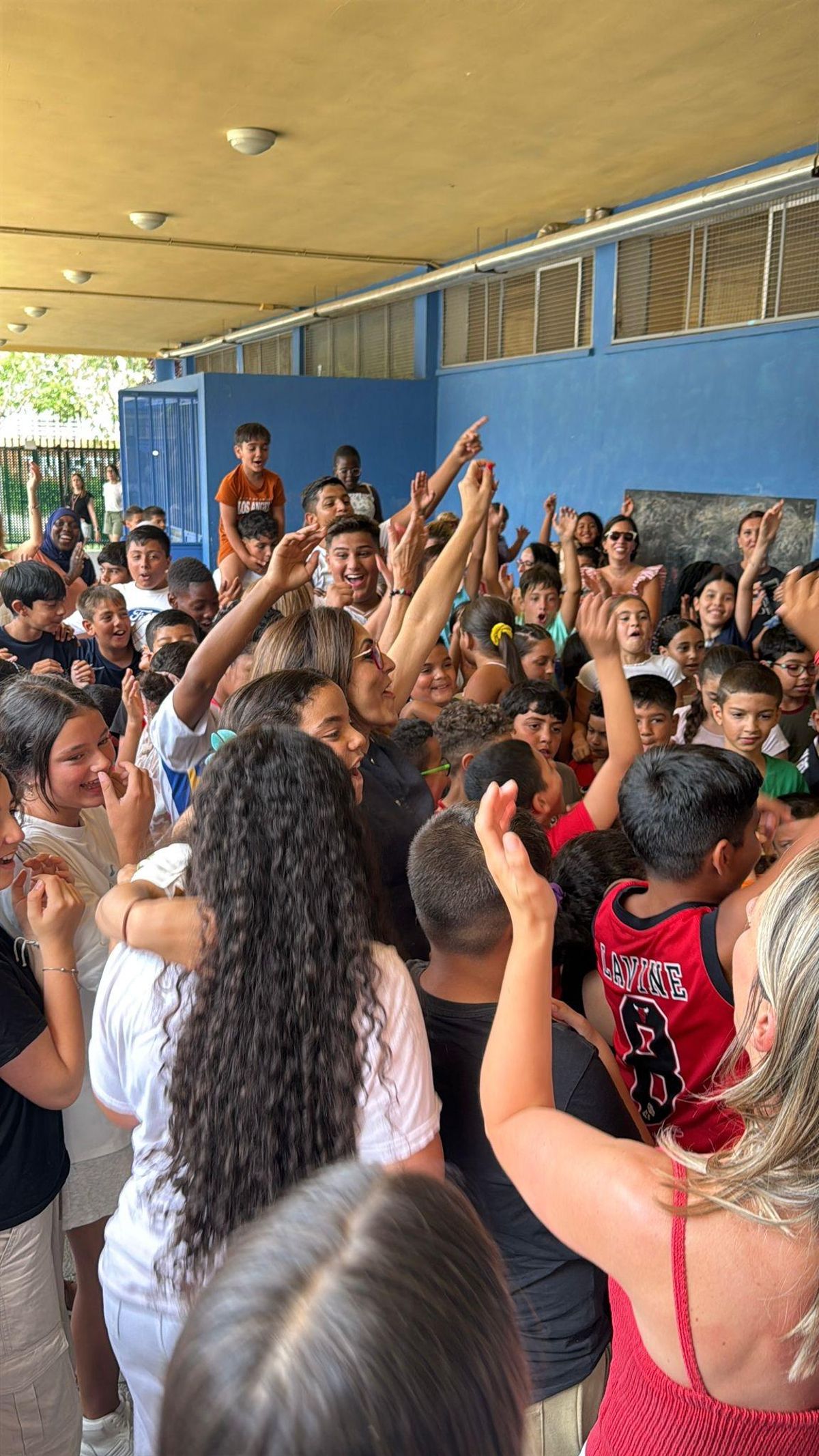 Los alumnos del CEIP Ramiro Soláns celebran el Premio Princesa de Girona Escuela 2024.