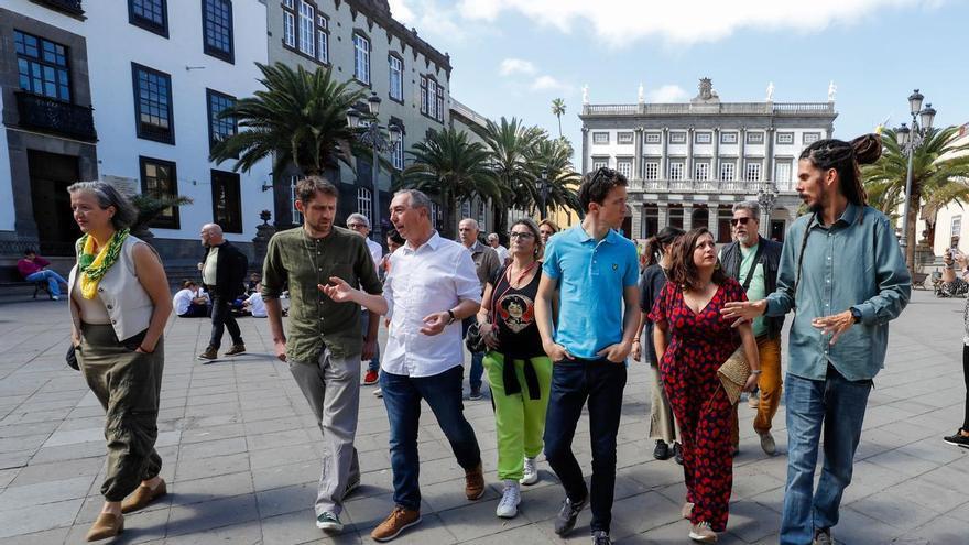 Alberto Rodríguez se apoya en Errejón y Baldoví para &#039;sacar la cabeza&#039; de cara al 28M