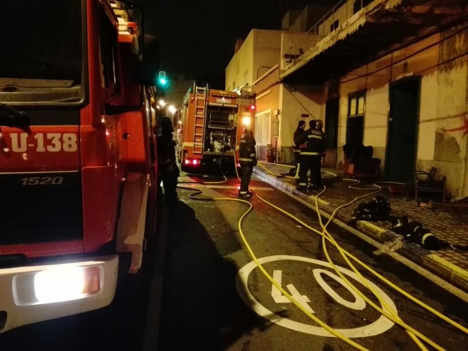 Incendio en la carretera de Chile