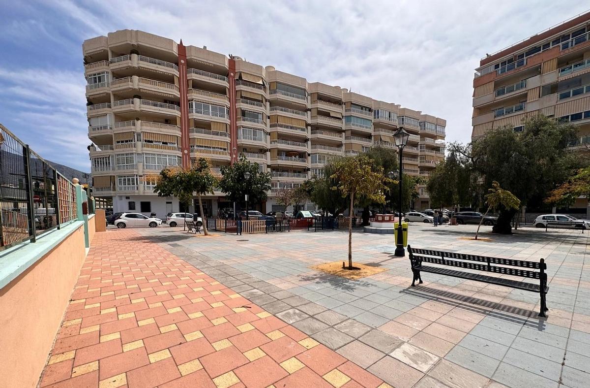 Estado actual de la plaza Andalucía de Los Boliches.