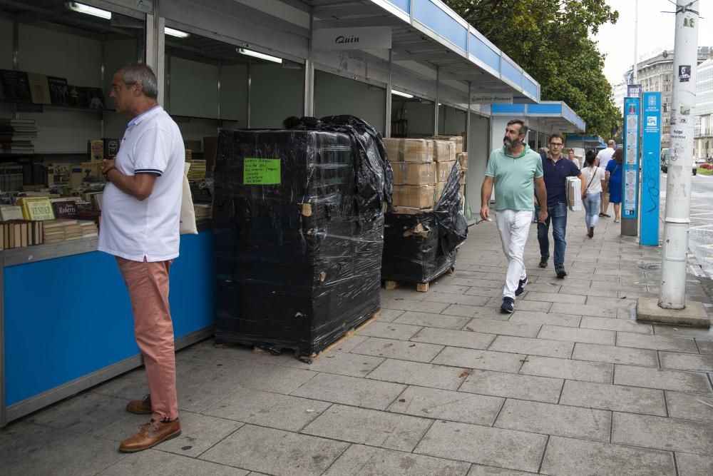 Arranca la feria del libro antiguo en los jardines de Méndez Núñez