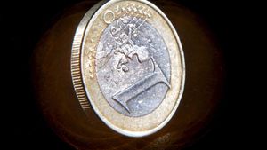 L’euro i el dòlar arriben a la paritat per primera vegada en 20 anys