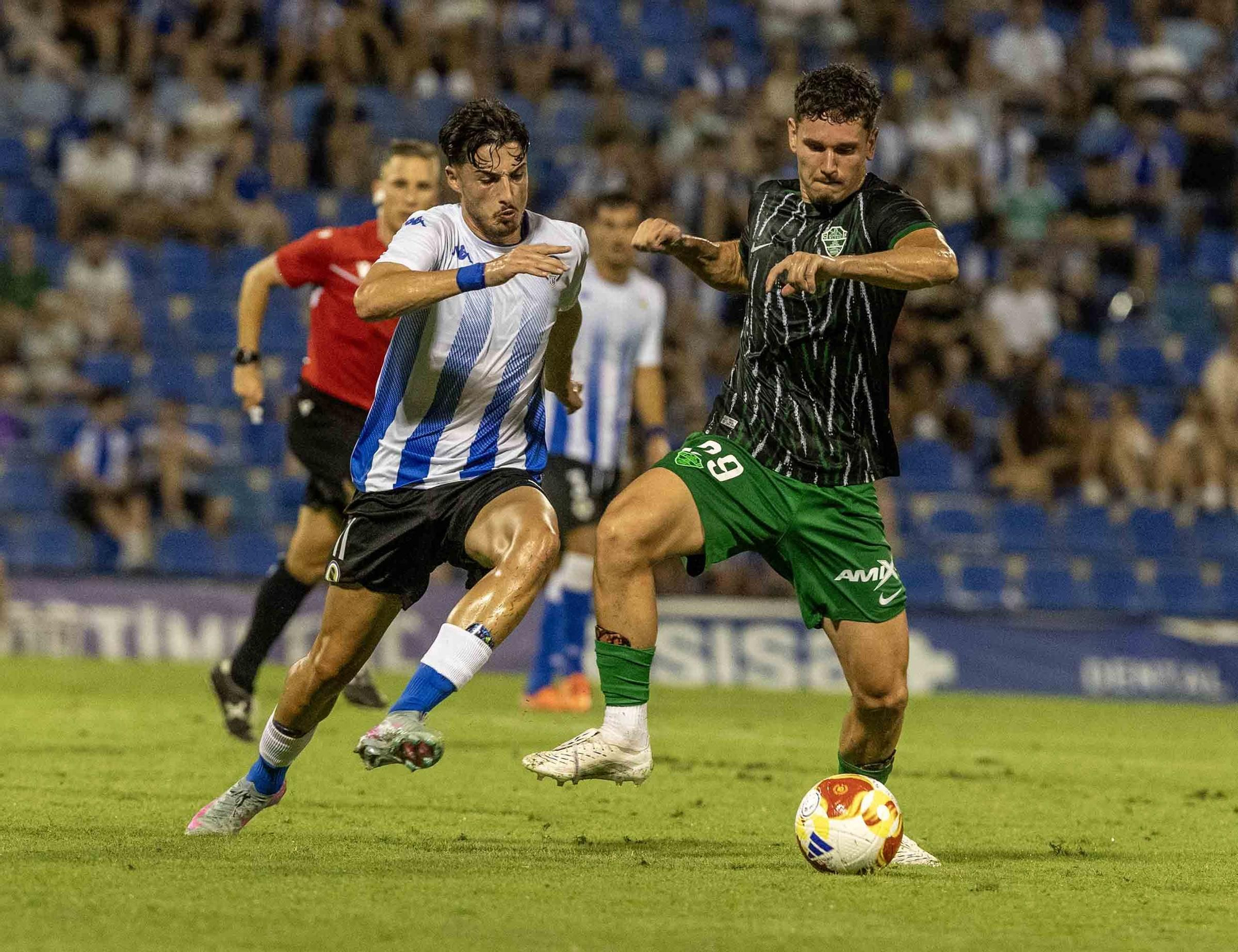 El Hércules se impone 2-0 al Elche en un derbi de nivel en el Rico Pérez