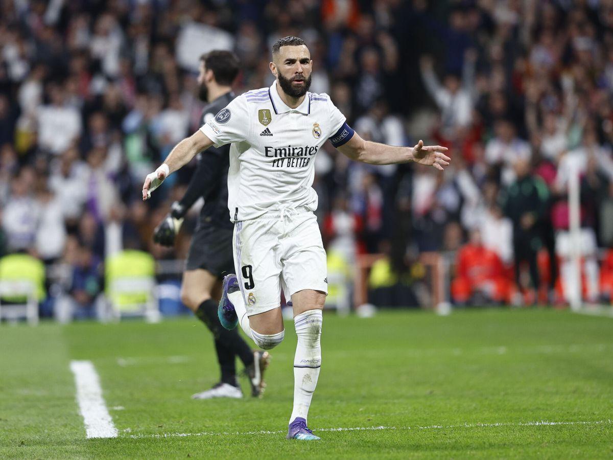 Benzema celebra su gol contra el Liverpool.