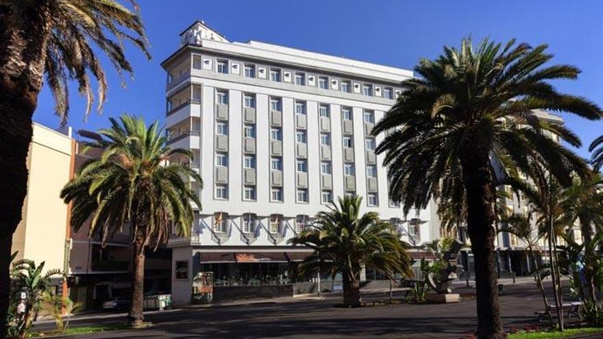 Barceló reabrirá este verano el 60 % de sus hoteles en Canarias