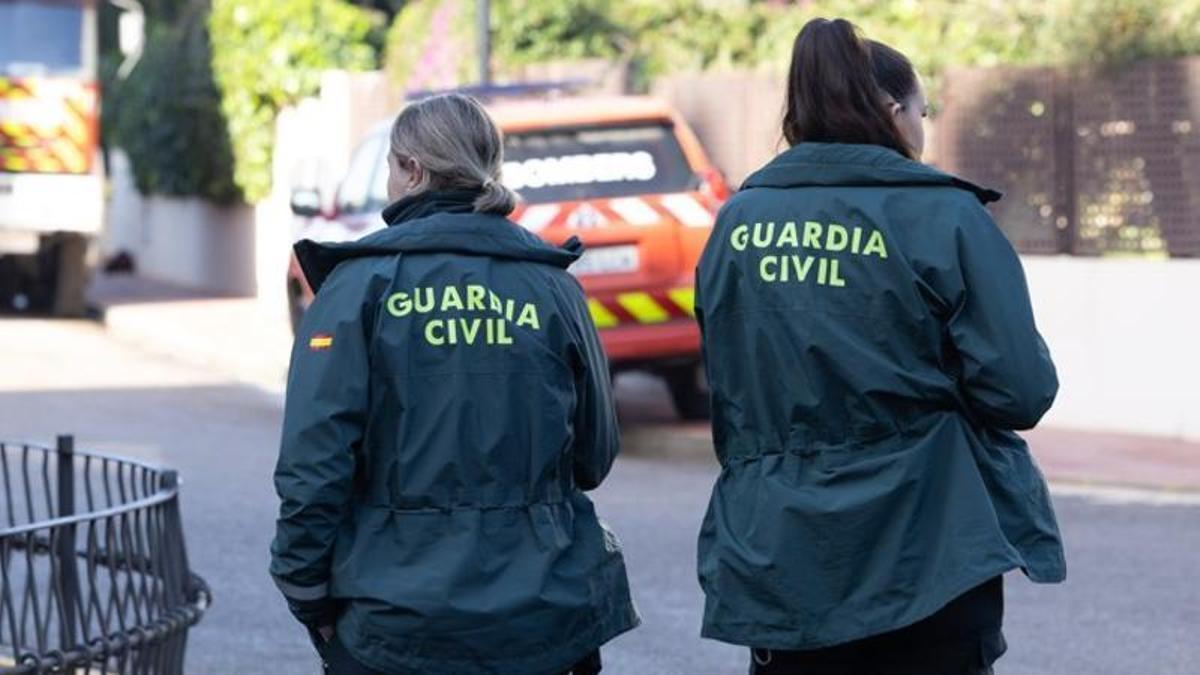Encuentran en Ibiza el cadáver de un hombre cosido a puñaladas dentro de un coche volcado