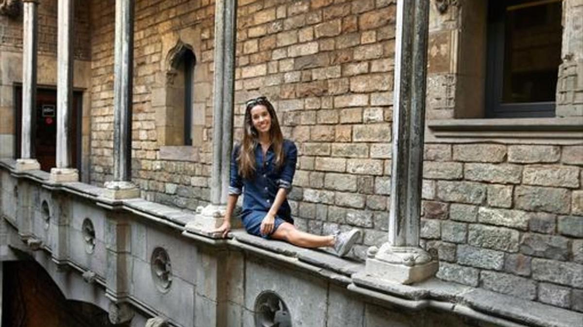 Ona Carbonell, en el patio del Museu Picasso, uno de sus rincones preferidos de la ciudad.
