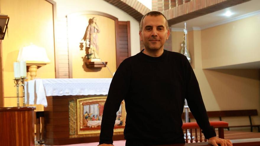 Alberto Montes, nuevo párroco de Freixeiro: «Lo importante es que el sacerdote atienda con calma y con atención»