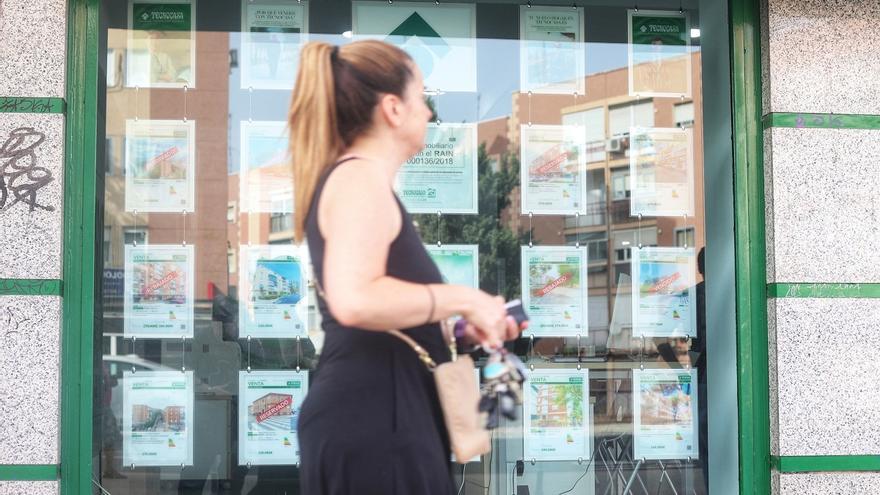 La oferta de pisos compartidos sigue creciendo en Málaga y el precio de la habitación alcanza los 400 euros al mes