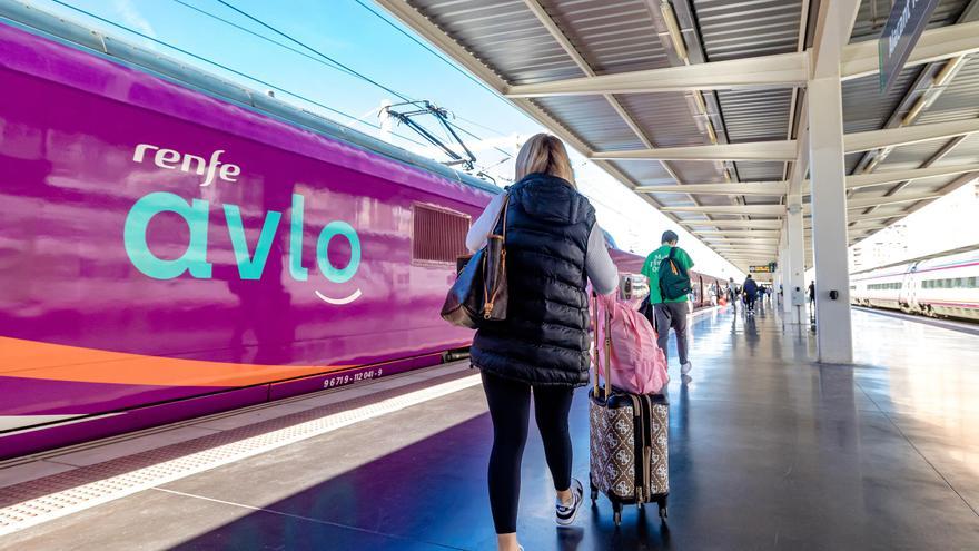 Renfe suprimirá cuatro trenes de Alicante a Madrid desde el lunes por las obras en la estación de Chamartín