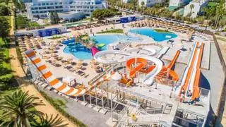 Así es el mejor hotel de pulserita de toda Andalucía para ir con niños: tiene todo incluido y su propio parque acuático