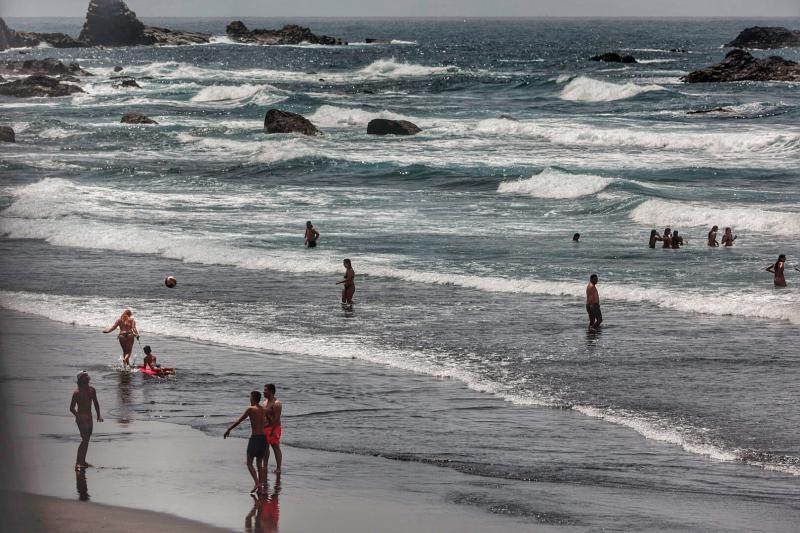 Playas en Santa Cruz de Tenerife en el día de la Virgen del Carmen