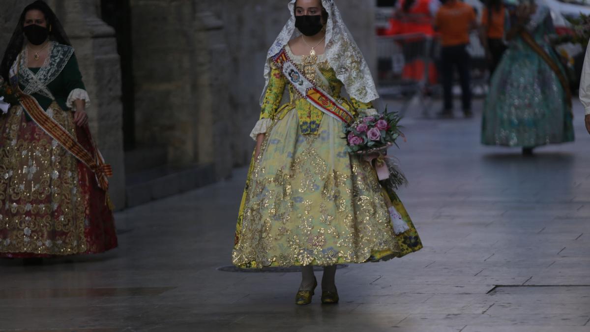 Búscate en el segundo día de Ofrenda por la calle de la Mar (entre las 19.00 y las 20.00 horas)