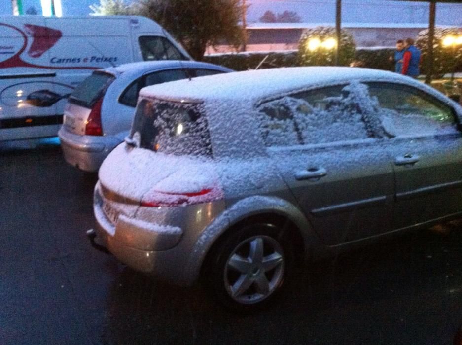 Nieve durante la jornada del jueves. // A. R./ J. F./ Ges Avión