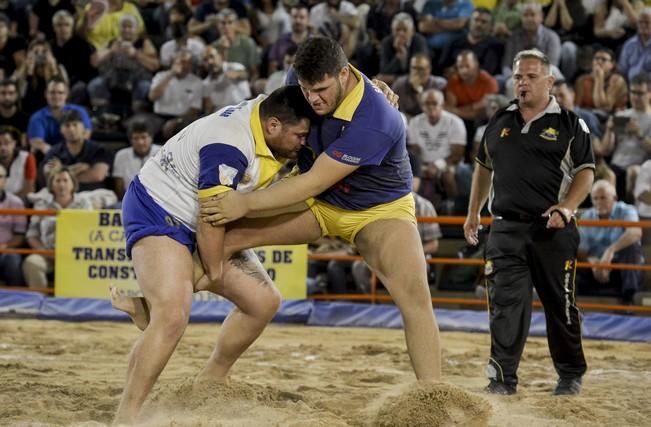 07/07/2017. ARUCAS. Final de la lucha corrida entre Unión Gáldar y Maninidra. Campeón el Club de Lucha Unión Gáldar.