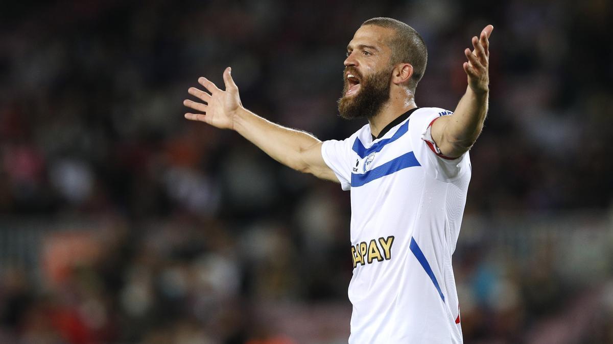 Laguardia, durante un partido de la pasada temporada con el Alavés.