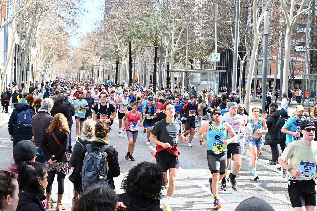 ¿Has participado en la Marató de Barcelona 2024? ¡Búscate en las fotos¡