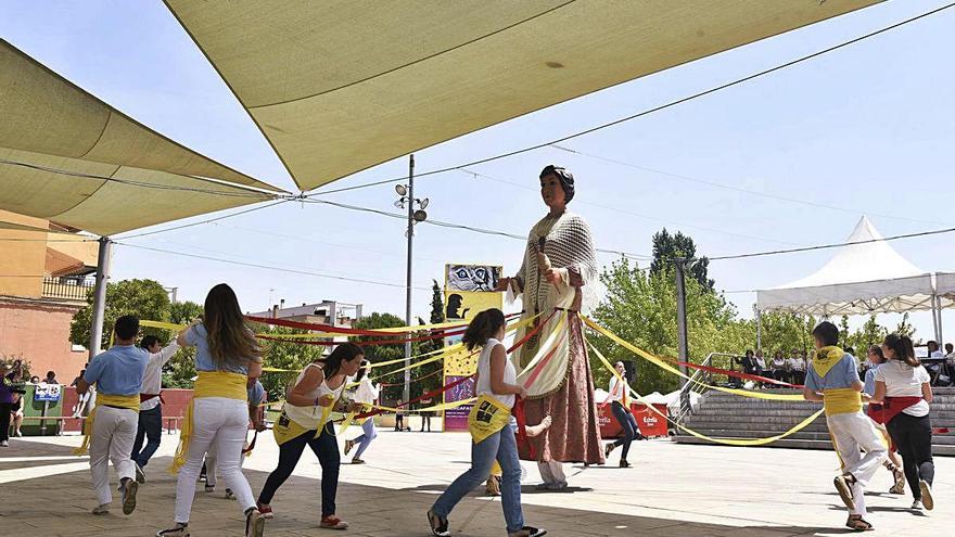 Un dels actes amb gegants a la festa major de l&#039;any passat