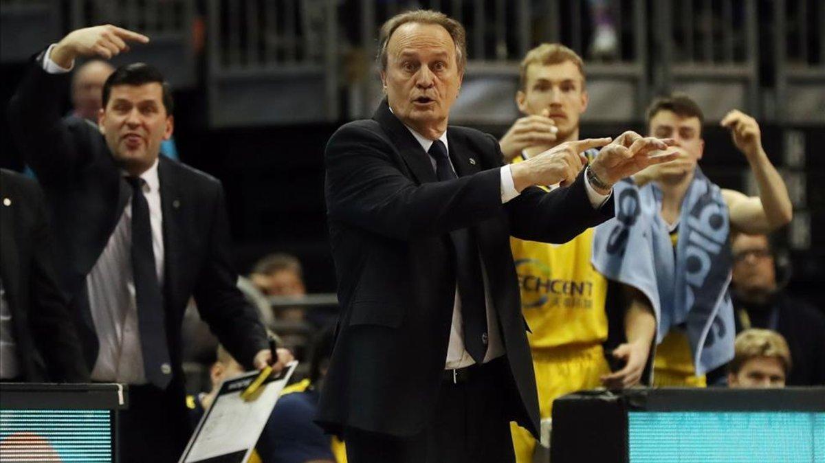 Aíto García Reneses pasó revista desde Berlín a la delicada situación actual