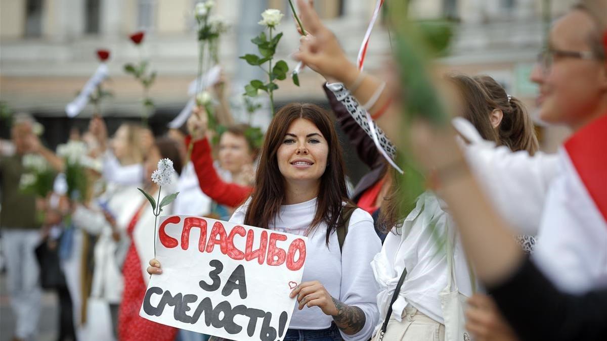 Manifestación en apoyo a la oposición en Minsk, este jueves.