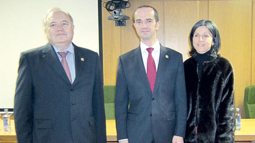 Diego Rois con José Luis B. Castellote y Marta López. // FdV