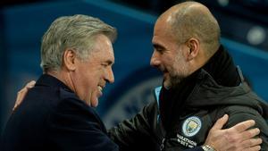 Carlo Ancelotti y Pep Guardiola durante un Everton-Manchester City de la Premier League