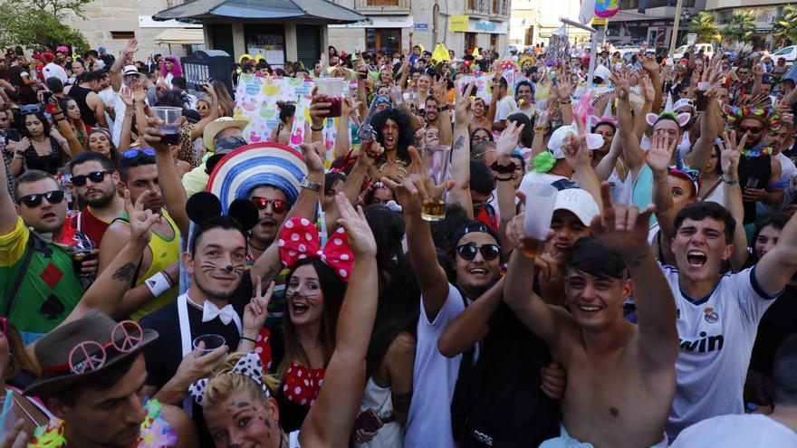 El Carnaval de Verano de Redondela se desata con A Quinkillada, Ortiga y Dasoul