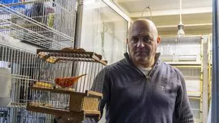 Juan Carlos Acerete: «Desde los 9 años tenía el balcón de mi madre lleno de pájaros»