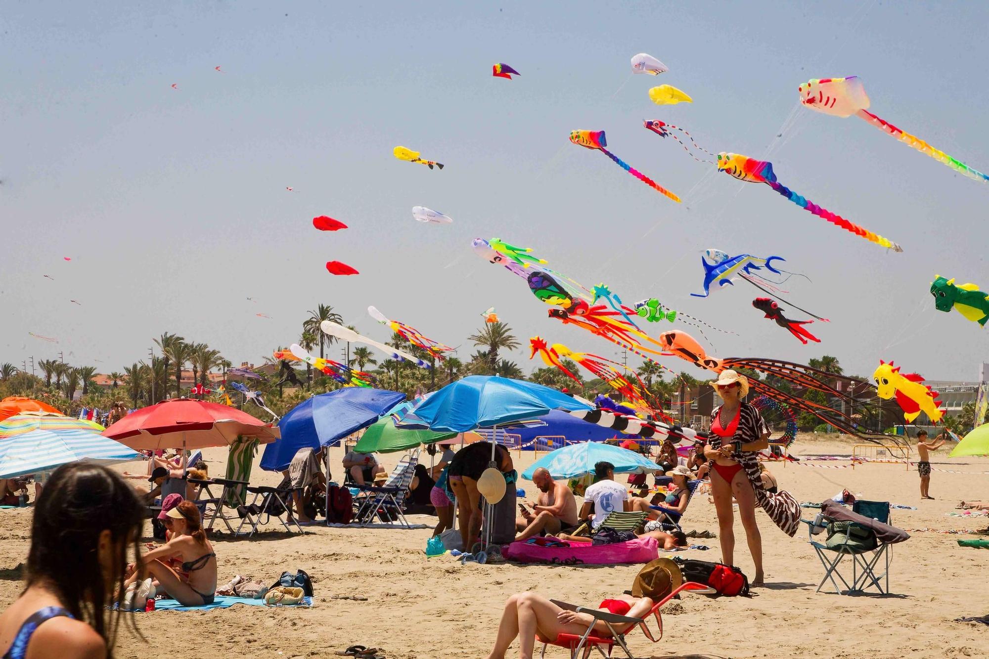 Las imágenes de la primera jornada del espectacular Festival del Viento de Castelló