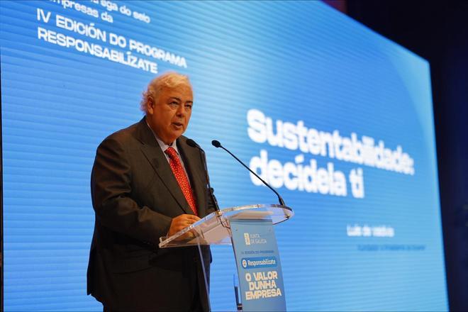 Luis de Valdivia, presidente de Ecoener, recibe el premio al Empresario Gallego del Año