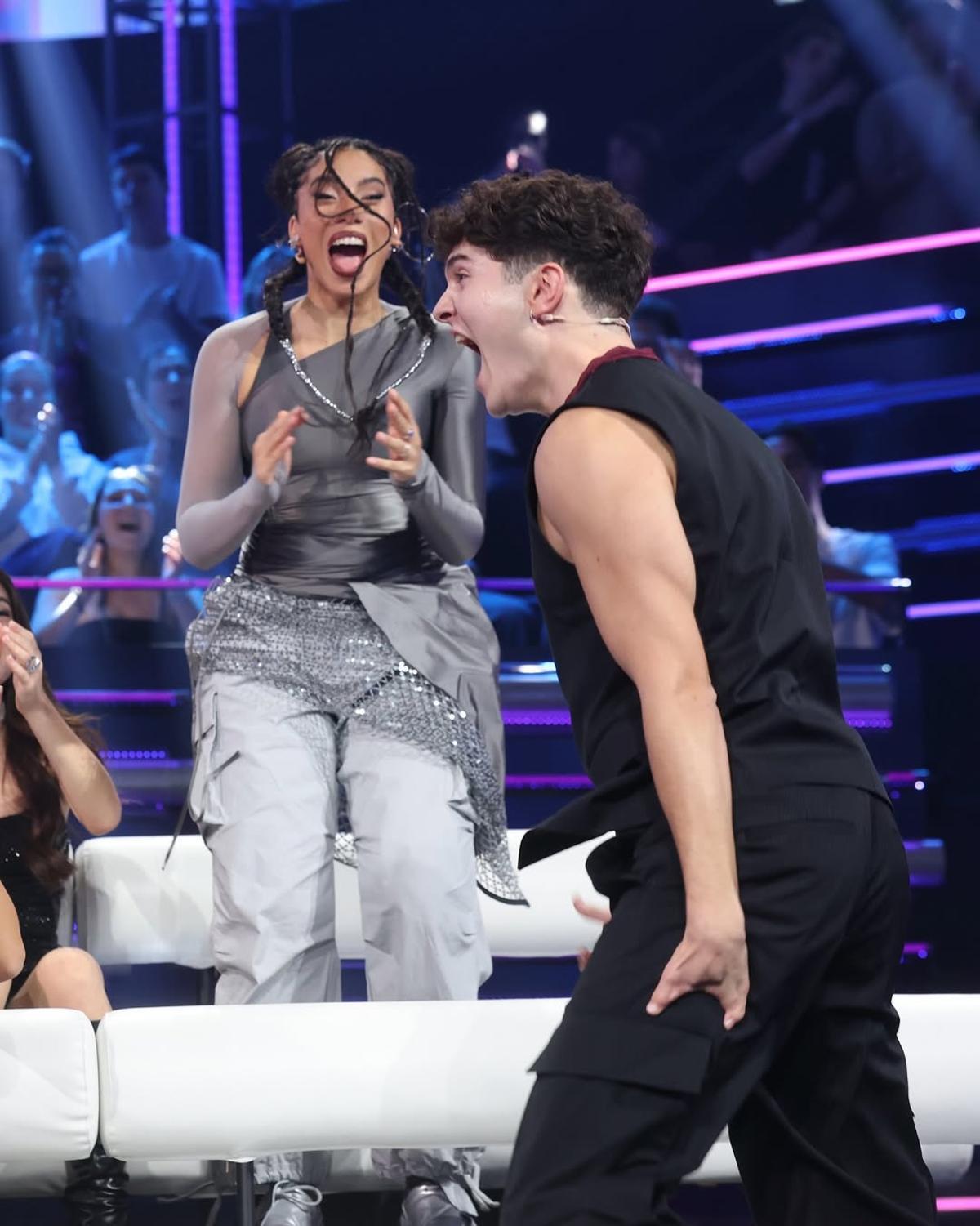 Celebración de Crespo tras ser elegido favorito de la gala 5.