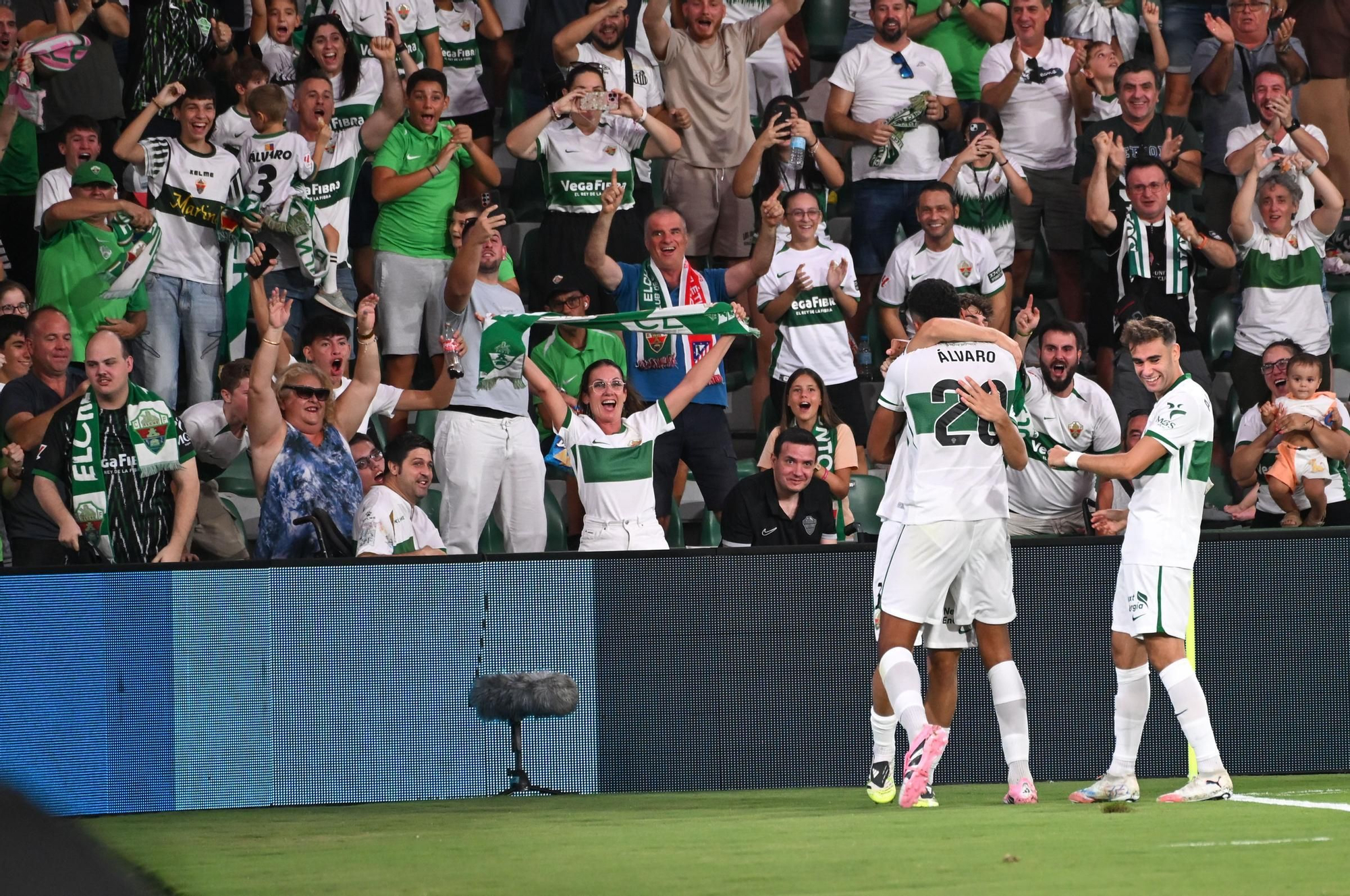 Las mejores imágenes del la victoria del Elche CF frente al Levante (2-0)
