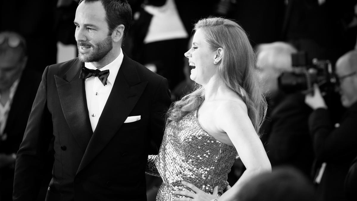 Tom Ford y Amy Adams en la premier de 'Nocturnal animals' en Venecia