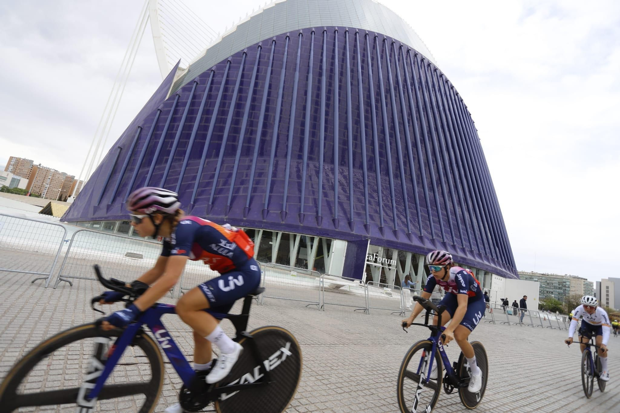 Primera etapa de La Vuelta a España Femenina en València