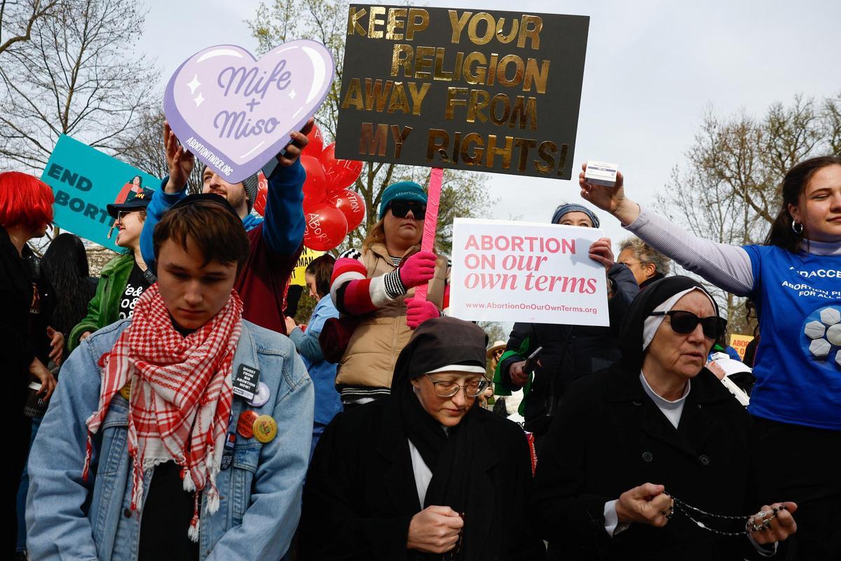 La Corte Suprema de Estados Unidos escucha argumentos sobre el fármaco abortivo mifepristona