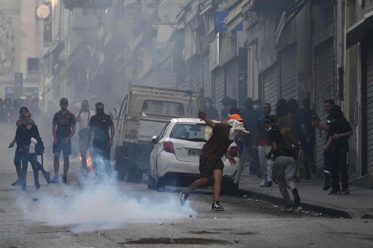 Los disturbios se extienden por Francia en la cuarta noche de protestas