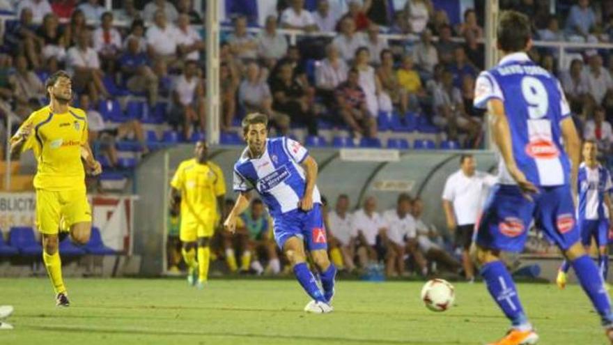 El Alcoyano superó con claridad al Atlético Baleares.