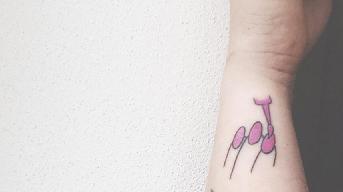 12 emojis con tatuajes temporales, la tendencia que arrasa en internet
