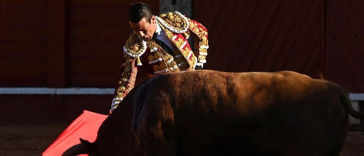 El libro de estilo  de À Punt veta las corridas de toros y los &quot;bous embolats&quot;