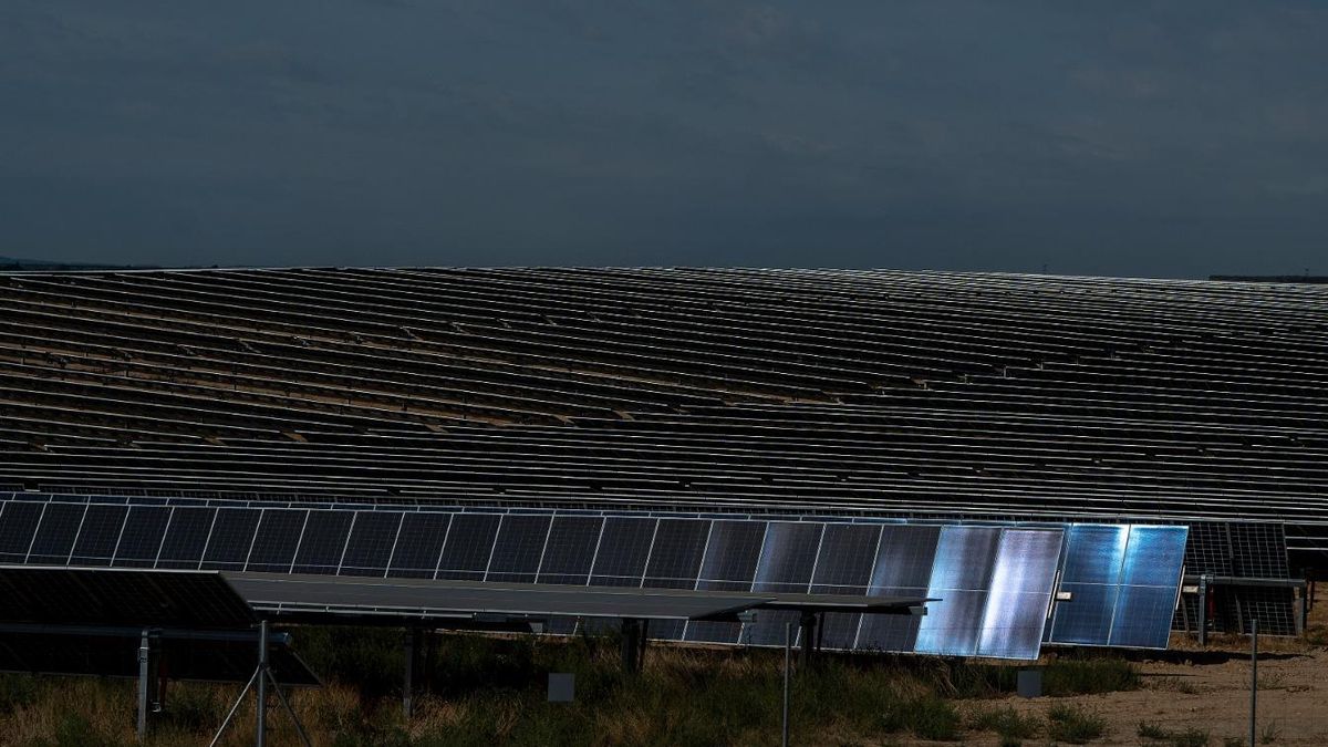 El primer gran parque fotovoltaico de Catalunya estará en marcha antes de final de año en Alcarràs
