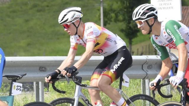 Benjamín Noval, con el maillot de campeón de España de 2025.